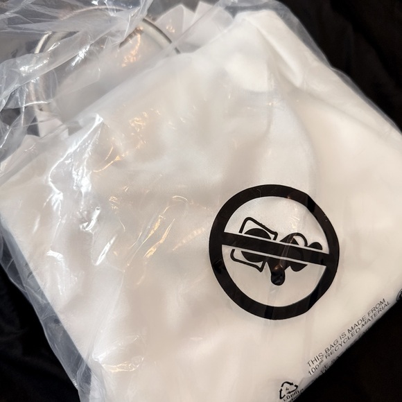 Michael Kors Glossy White Satchel - Picture 9 of 9